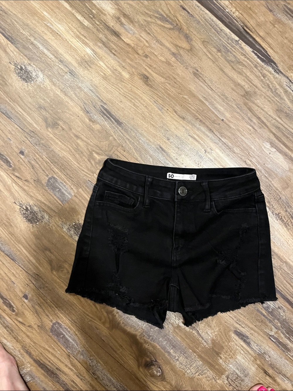 SO Black Distressed Frayed-Hem Denim Shorts